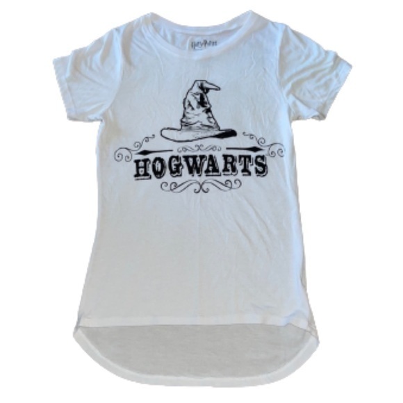 Warner Bros. Other - Harry Potter hogwarts t-shirt NWOT size XS